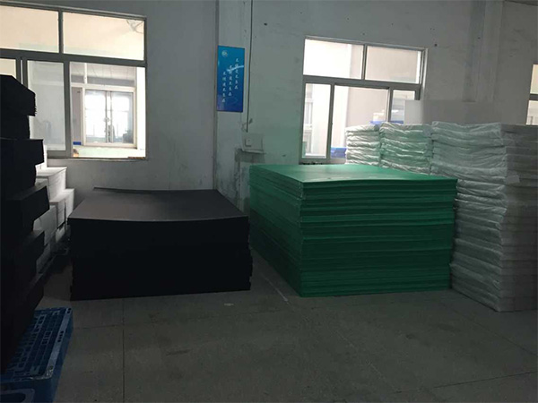 模具